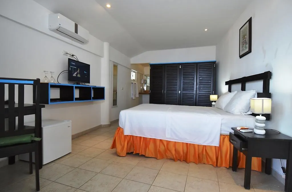 Costarena Beach Hotel Las Terrenas 3*,